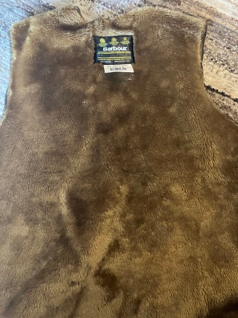Barbourベスト