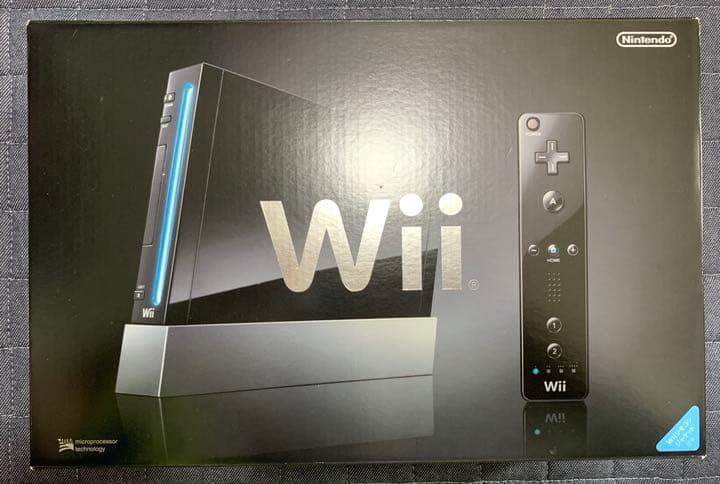 Wii本体＋ソフト3つ＋Wiiリモコン＋ヌンチャク