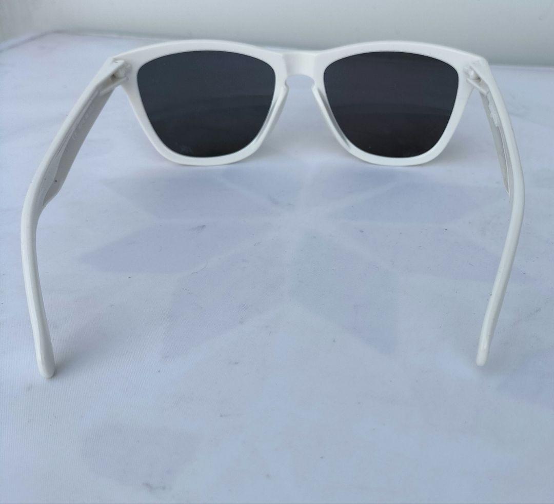 OAKLEY Frogskins オークリー　フロッグスキン　ホワイト　USA製
