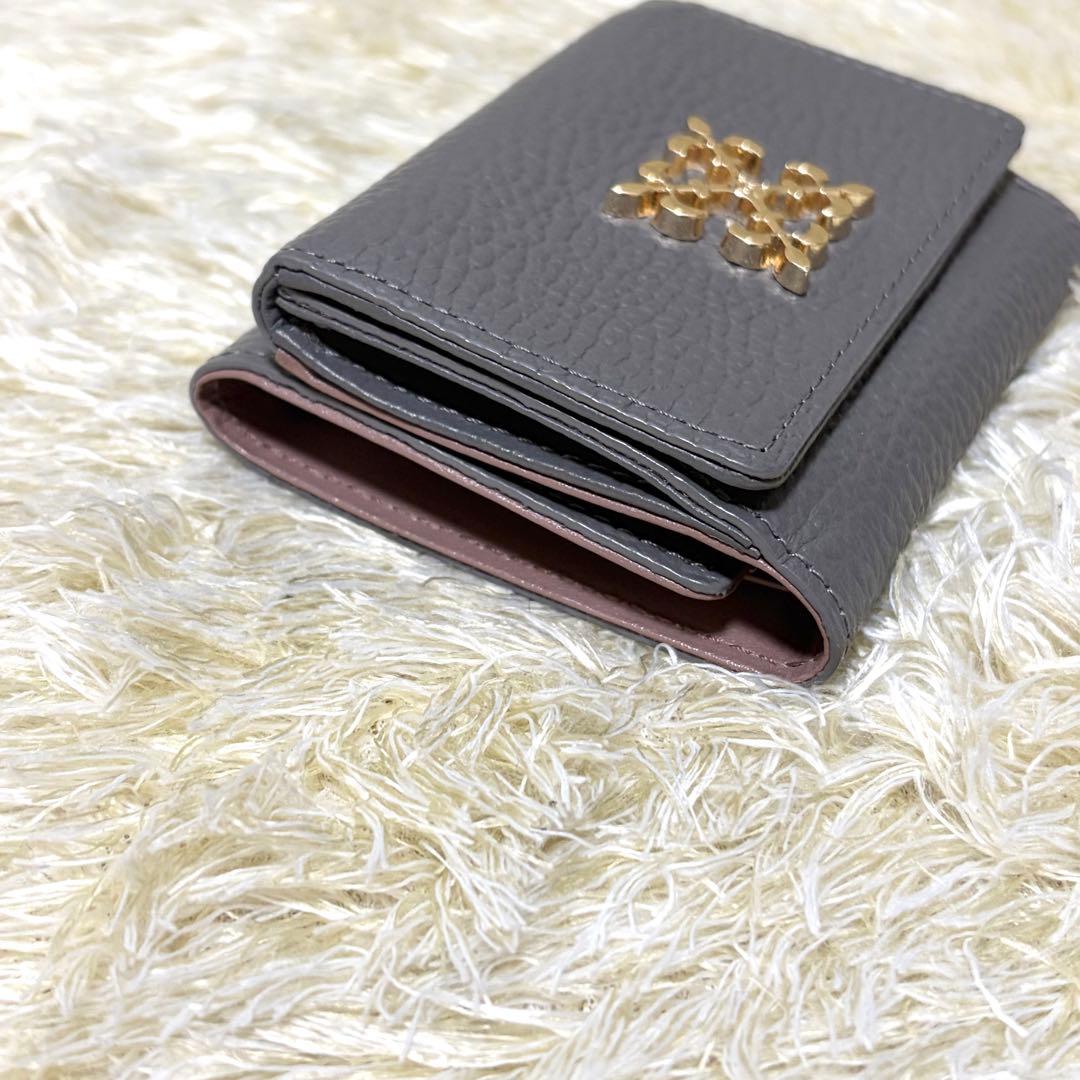 ほぼ未使用品 ラシット モノグラムプレート 3つ折り財布 グレー レザー