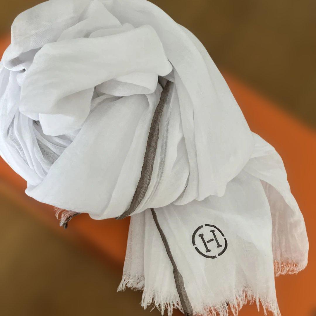 （トマト） エルメスHERMES ストールHロゴ NAOSHIMA直島