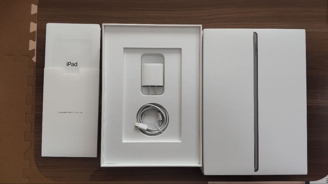 Apple iPad (第9世代) 64GB+ペン+カバー+フィルム セット