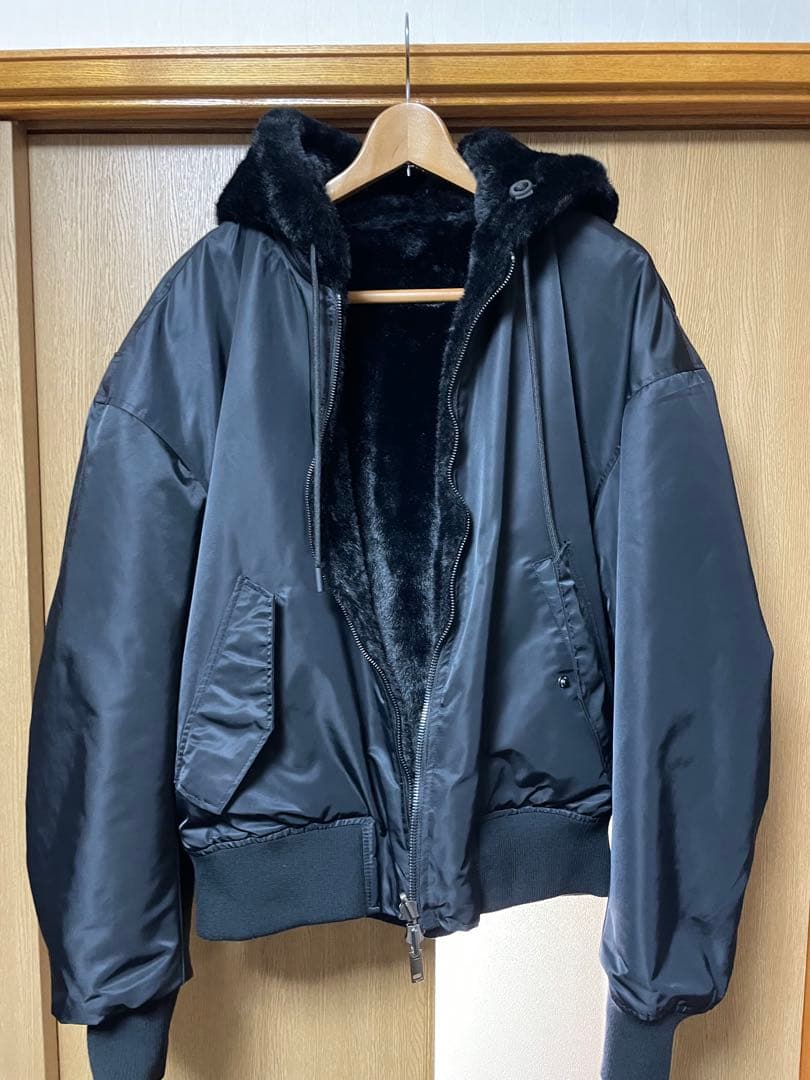 ZARA リバーシブルフェイクファーボンバージャケット ブラック