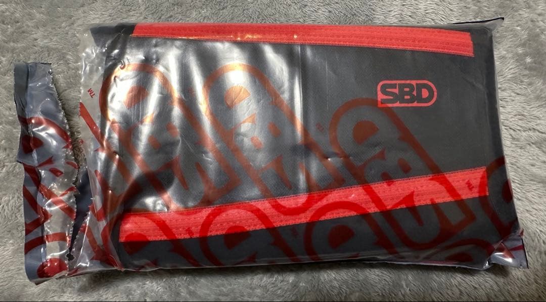 SBD アームカバー 2個セット 黒/赤