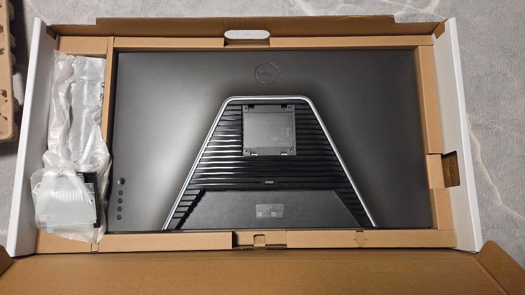 DELL G3223Q モニター本体