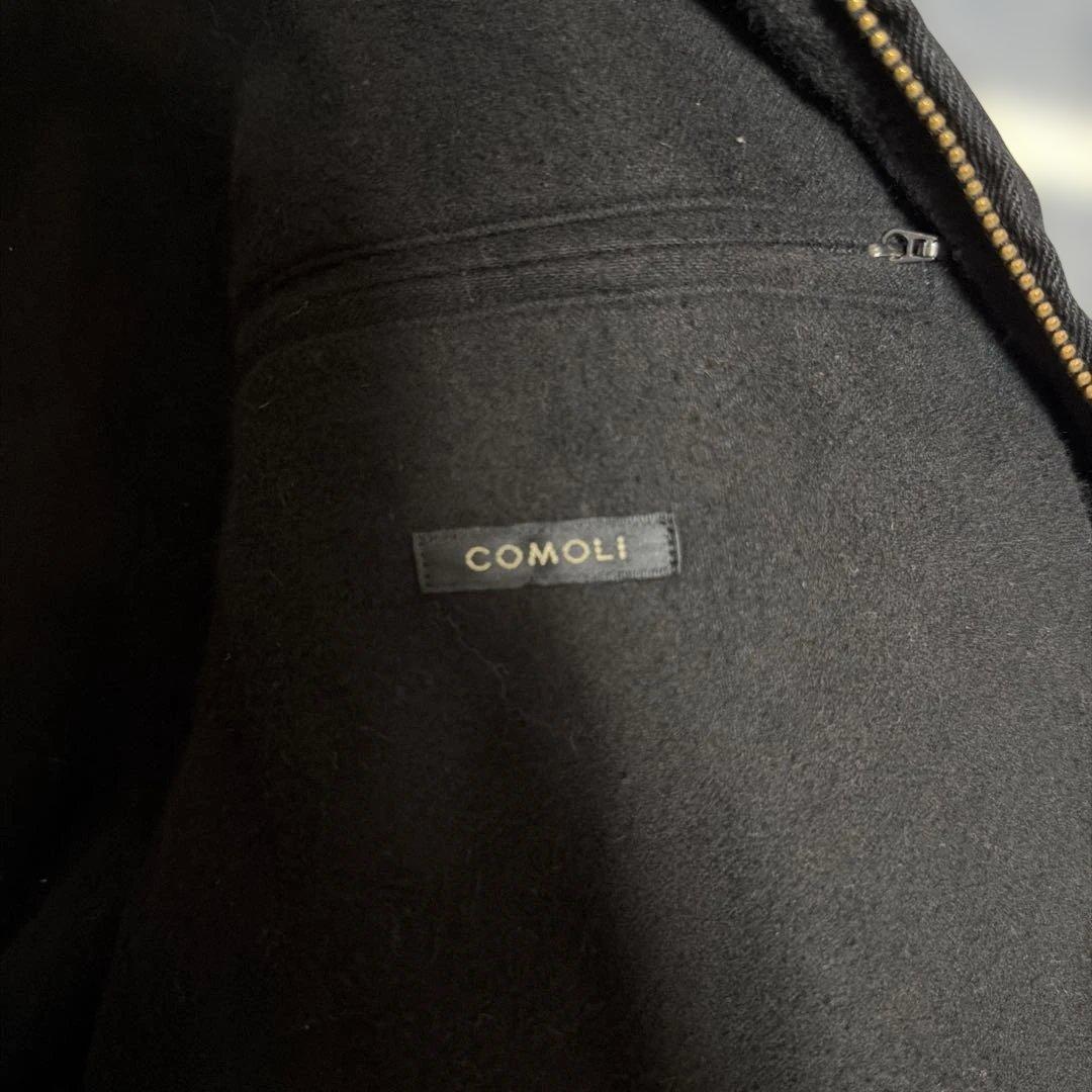 comoli ブラックデニムジップショートジャケット