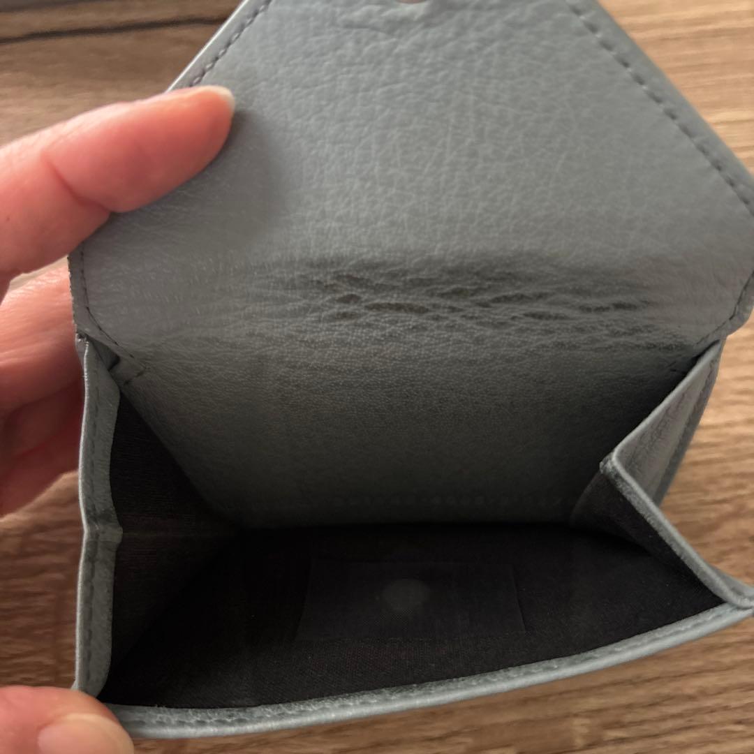 BALENCIAGA 水色ペーパー　三つ折り財布