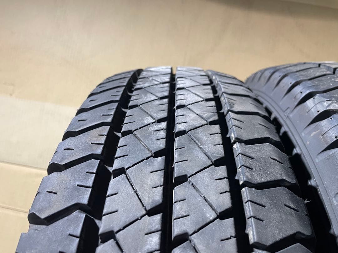 25年製 バリ山 2本セットGoodyear 195/80R15 ハイエース