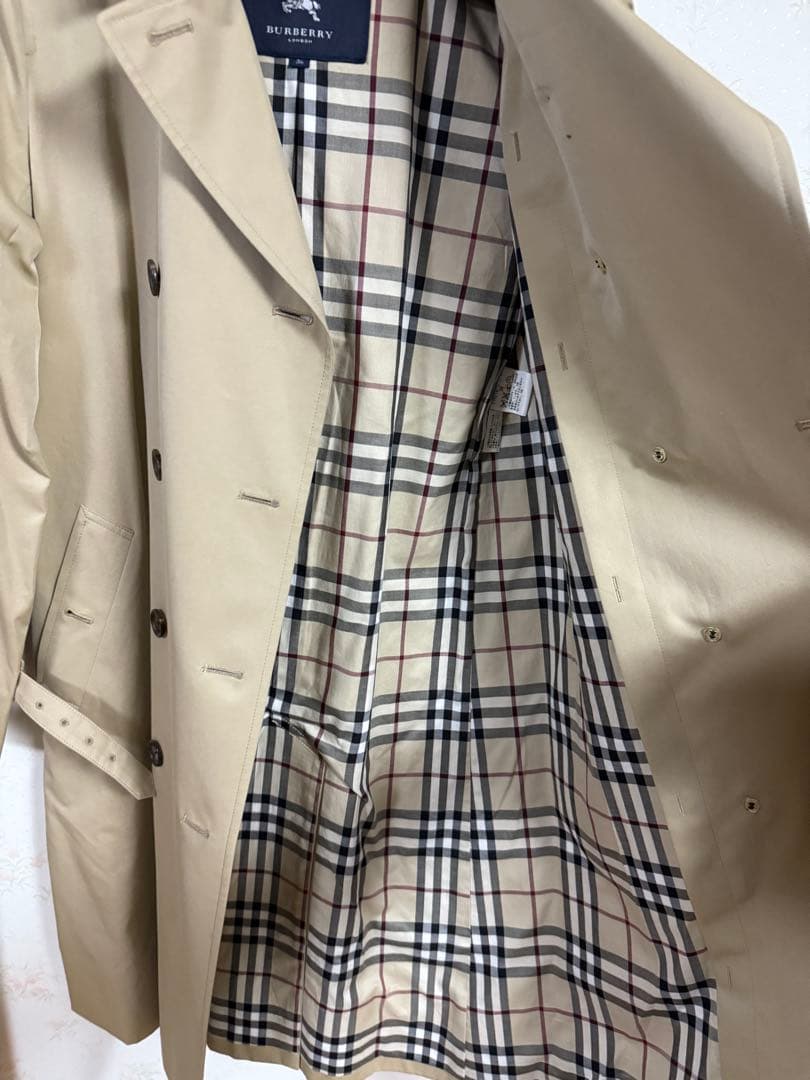 BURBERRY ベージュ トレンチコート