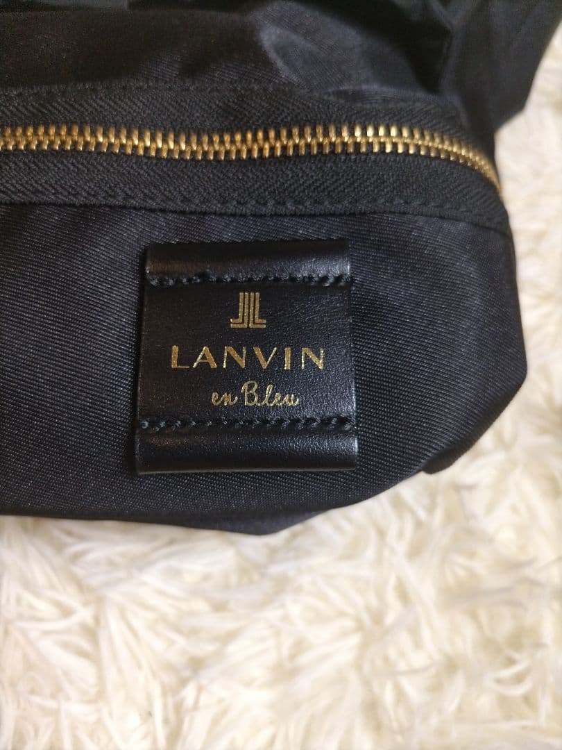 未使用品級♡LANVIN ランバンオンブルー　トロカデロ　ボディバッグ　ブラック