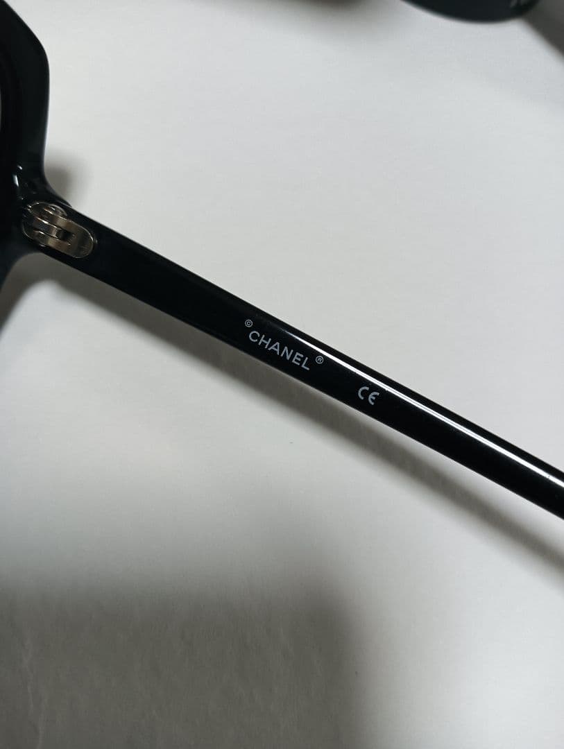 CHANEL サングラス 　ロゴデザイン