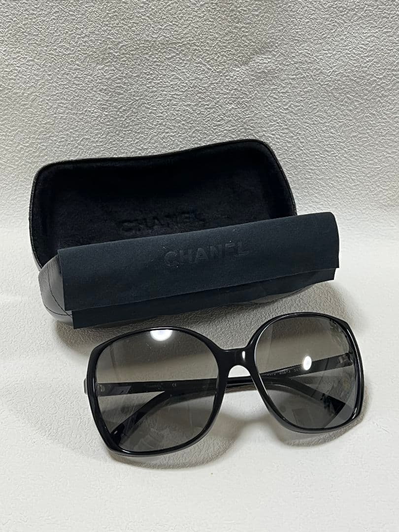 CHANEL サングラス 　ロゴデザイン