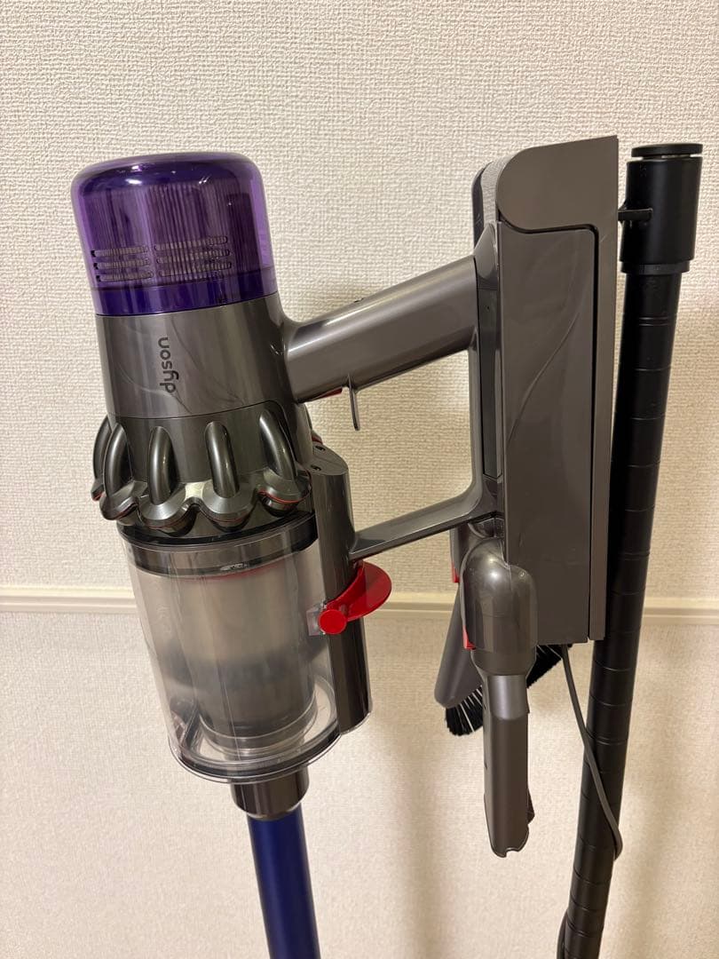 Dyson ダイソン　SV14 コードレスクリーナー