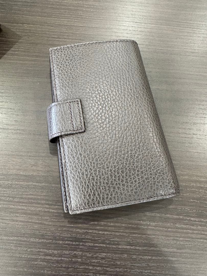 グッチの三つ折り財布