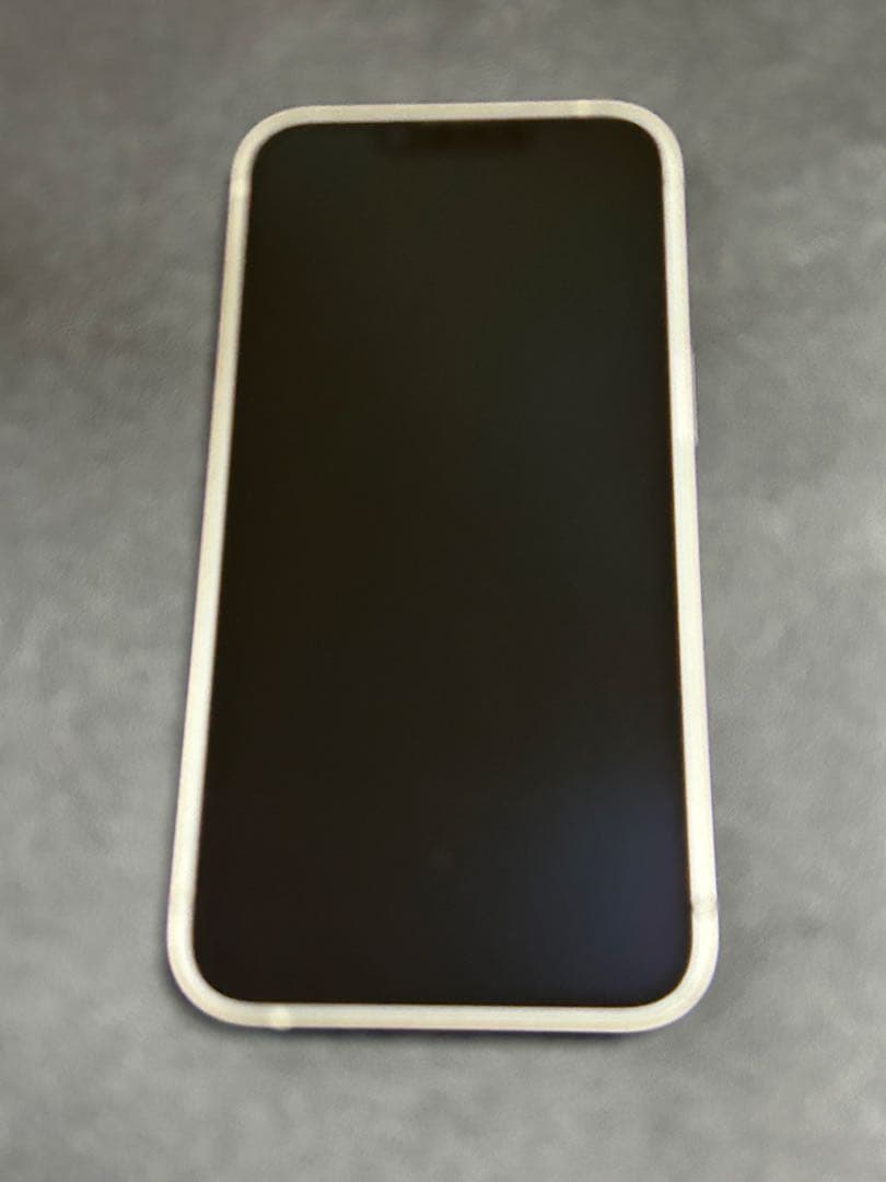 ⭐︎【美品】Apple iPhone 13 ホワイト⭐︎