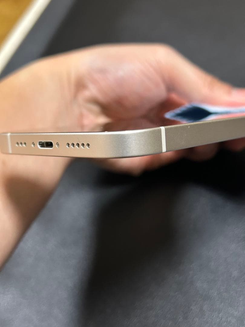 ⭐︎【美品】Apple iPhone 13 ホワイト⭐︎