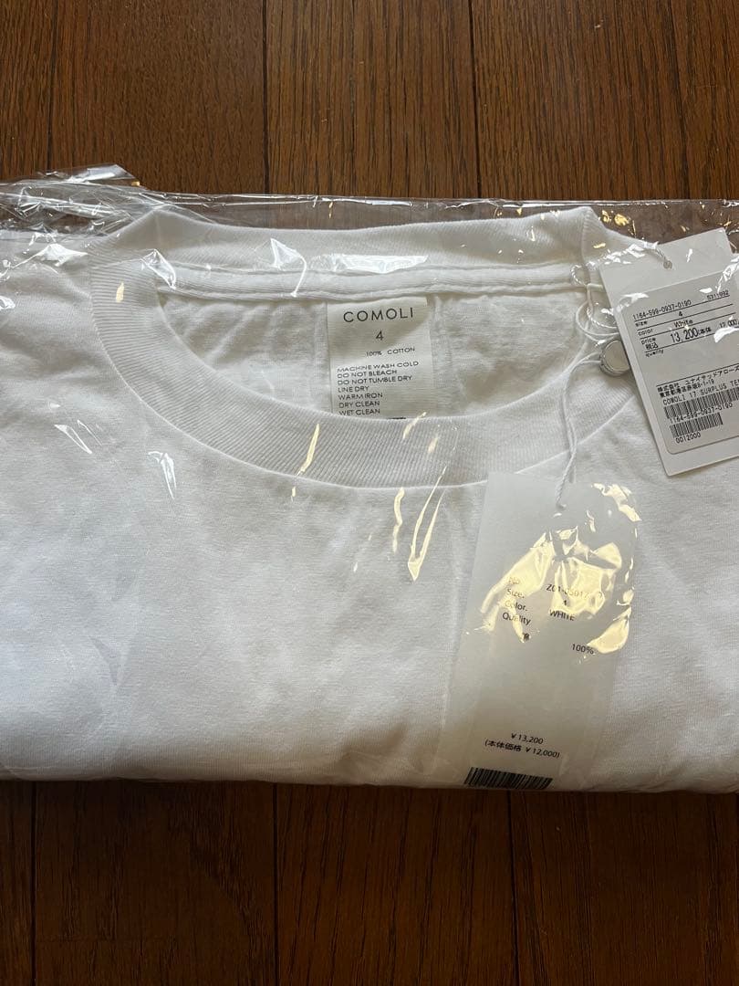 comoli コモリ　サープラス　Tシャツ ポケット付き 半袖