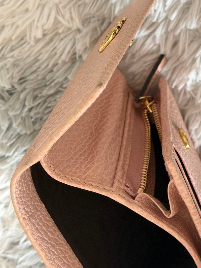 GUCCI ピンク レザー 三つ折り財布