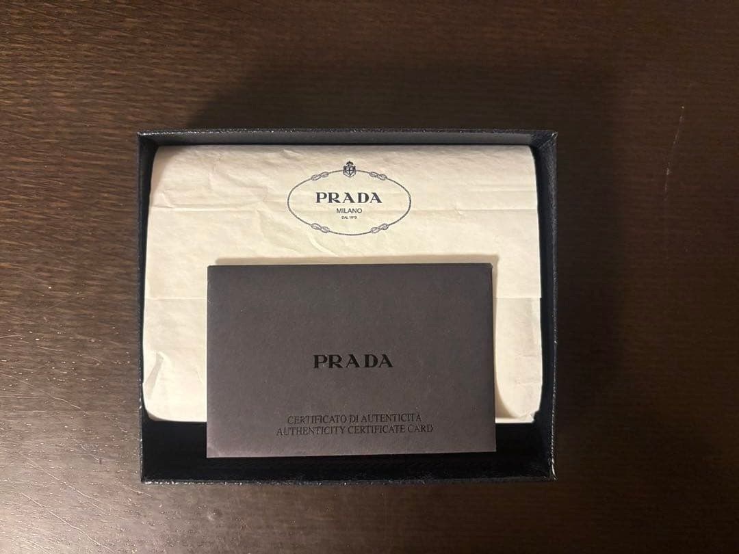 【PRADA】プラダ サフィアーノウォレット黒