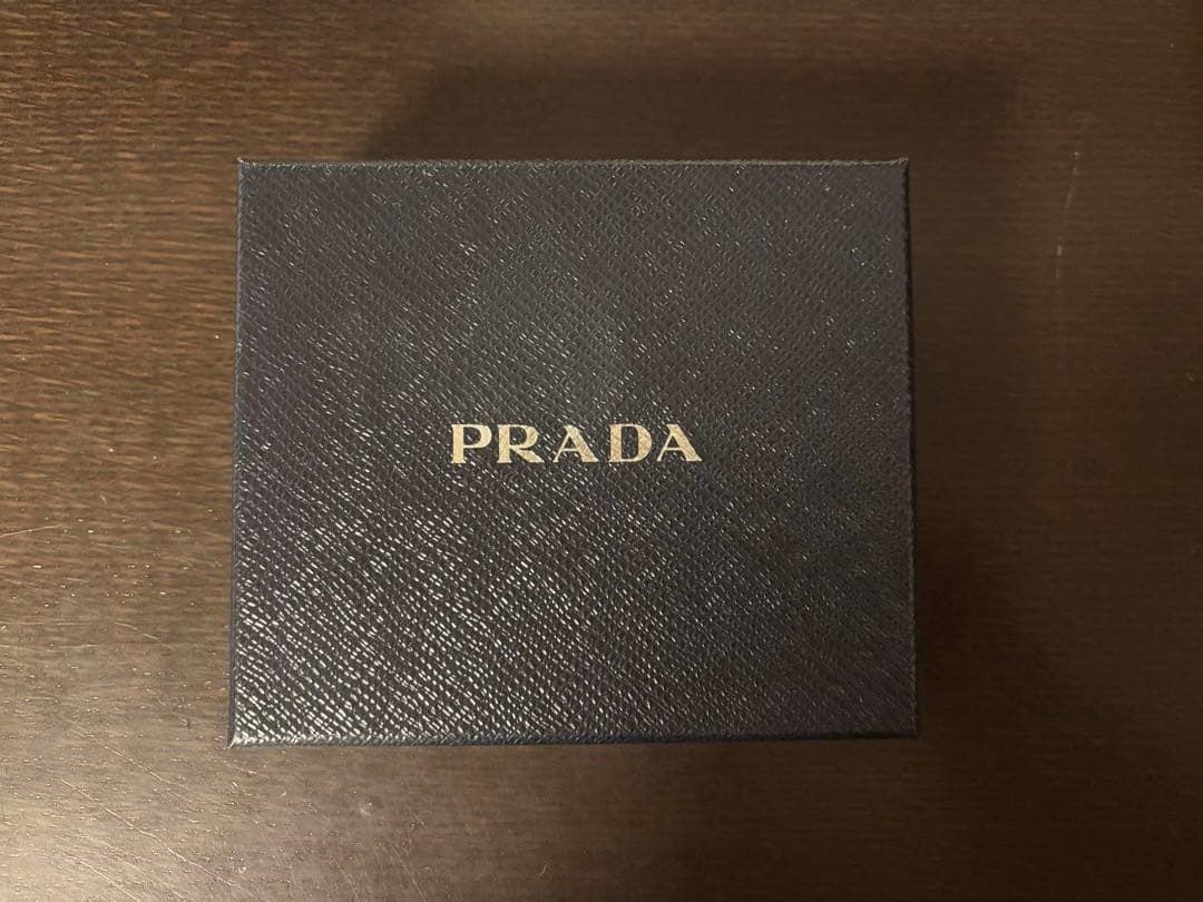 【PRADA】プラダ サフィアーノウォレット黒