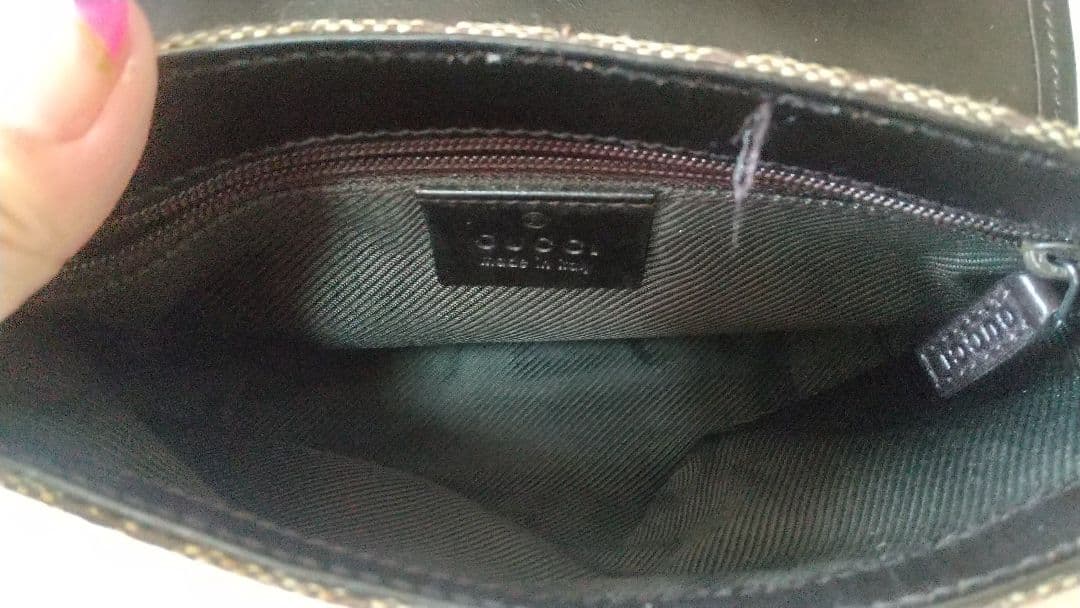 GUCCI　ウエストバッグ　ウエストポーチ　ボディバッグ　GG柄