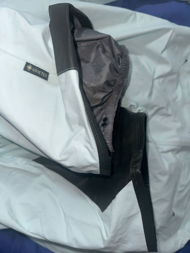 Volcom（ボルコム） スノーボードウェア（gore-tex）上下セット。