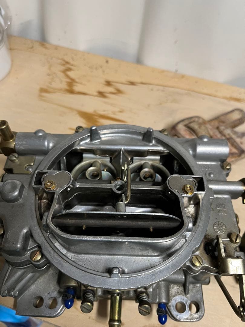 Edelbrock キャブレター　1405 オーバーホール推奨