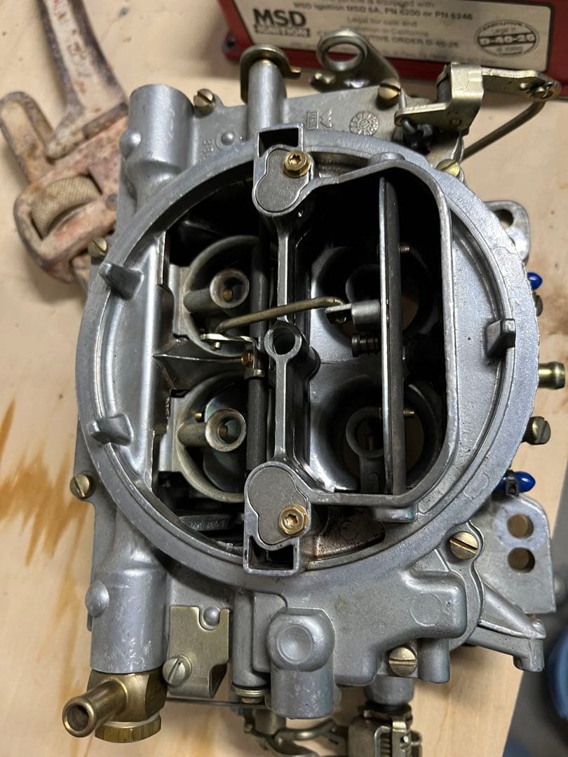 Edelbrock キャブレター　1405 オーバーホール推奨