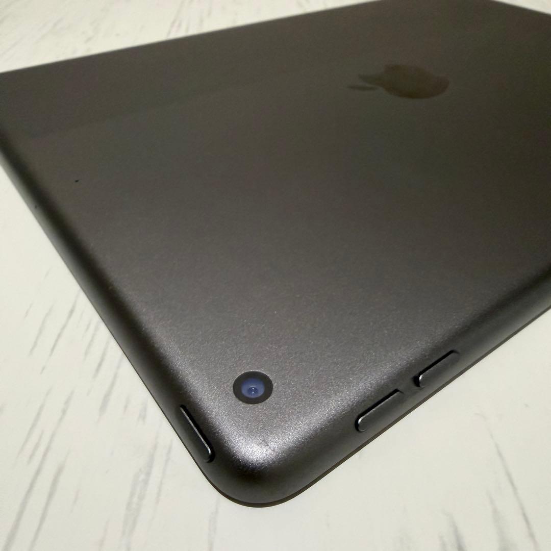 【バッテリー98%】iPad 第7世代 32GB Wi-Fi スペースグレイ