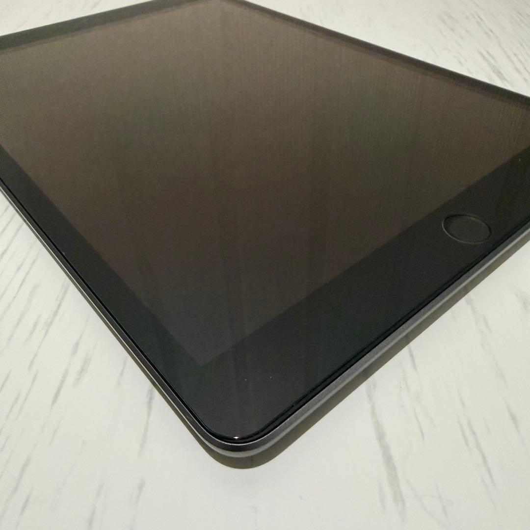 【バッテリー98%】iPad 第7世代 32GB Wi-Fi スペースグレイ