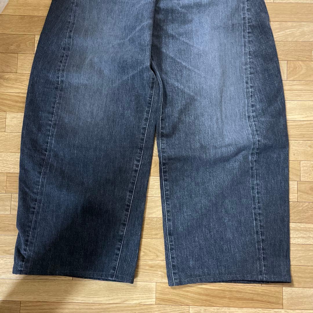 HYKE ハイク　BARREL-LEG JEANS ブラックサイズ2