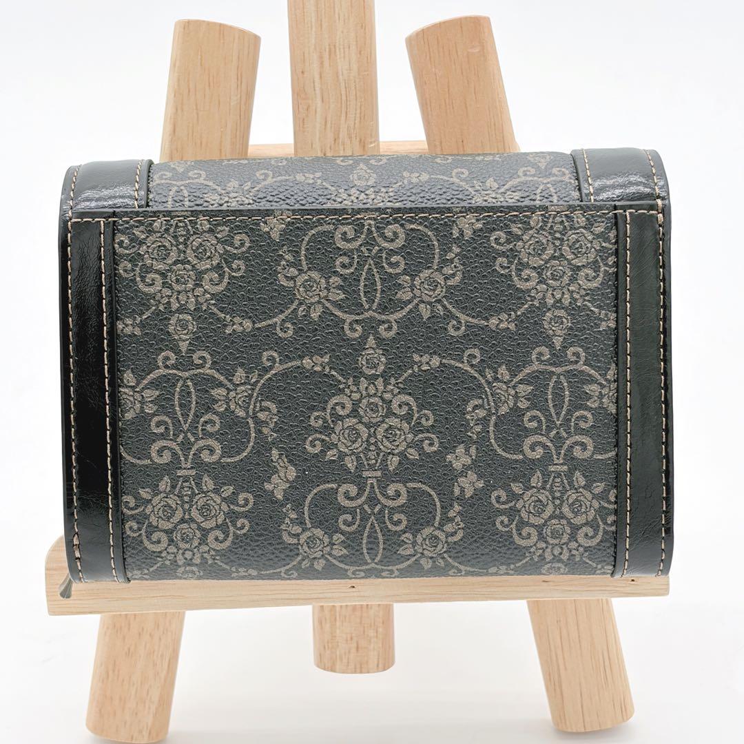ANNA SUI 二つ折り財布 総柄 蝶モチーフ ファスナー付 ブラック 多収納