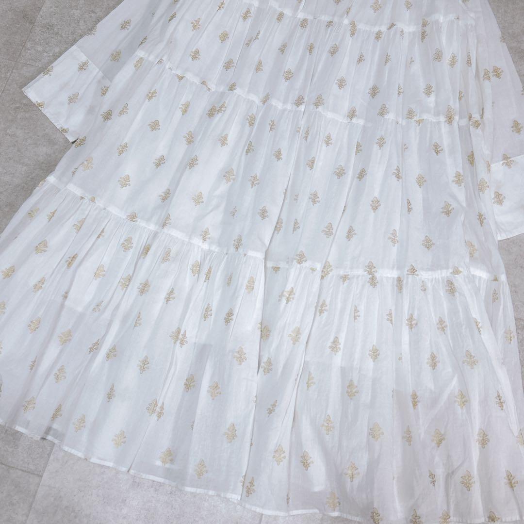 美品✨ ヌキテパ コットンボイルホイルプリントティアードワンピース 膝丈 白