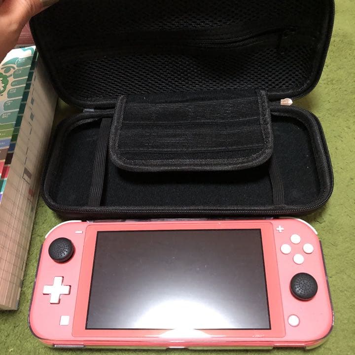 ニンテンドー Switch ライト　ピンク＋攻略本