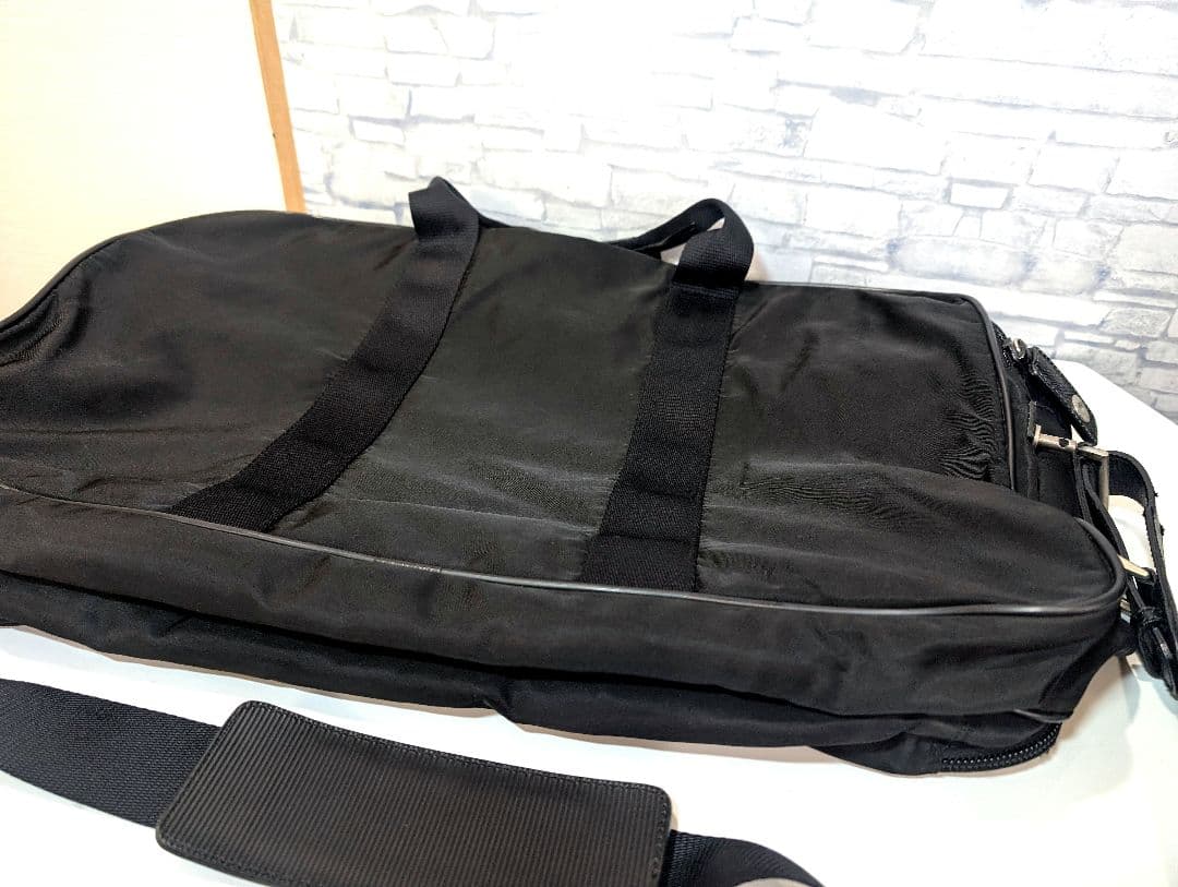 ✨美品✨　PRADA　プラダ　ボストンバッグ　トリプルジップ　三角ロゴ　大容量
