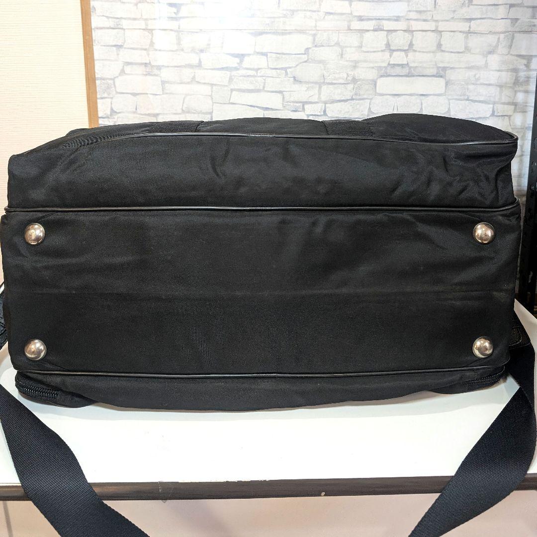 ✨美品✨　PRADA　プラダ　ボストンバッグ　トリプルジップ　三角ロゴ　大容量