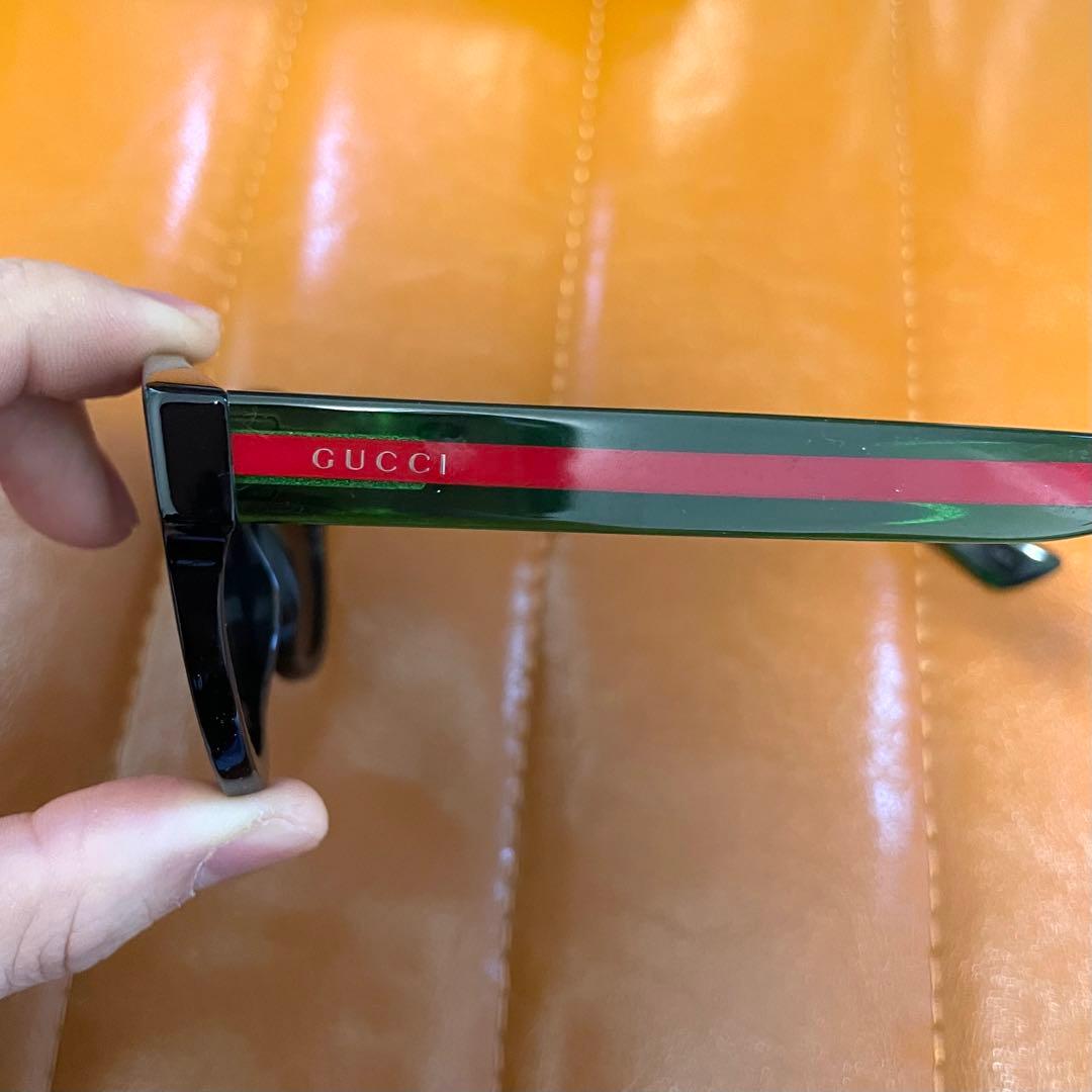 GUCCI｜グッチ　サングラス　黒縁　ロゴ　定番