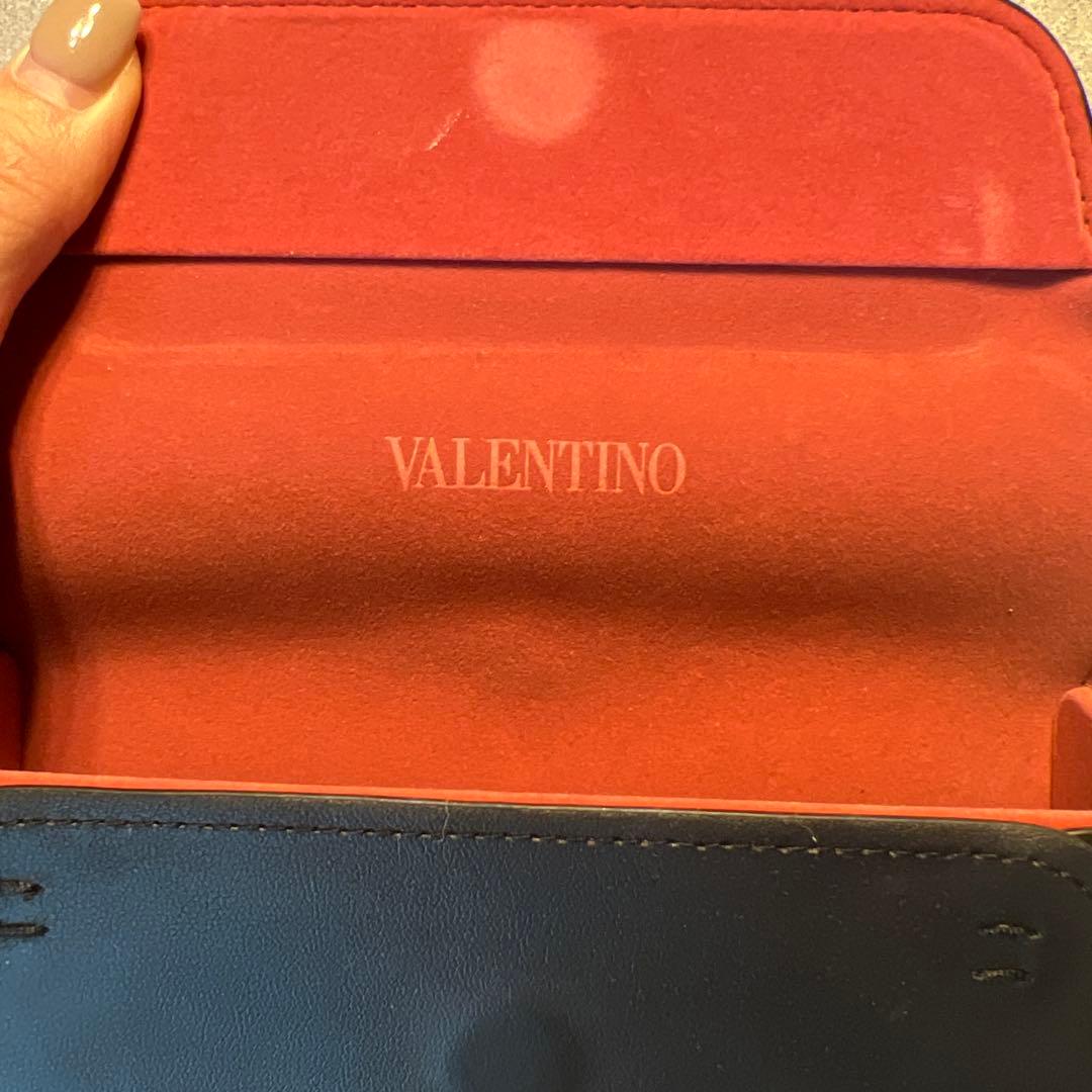 VALENTINO ブラック サングラス ケース付き