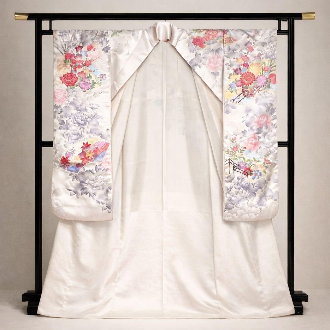 生成り 粉雪散らし 駒刺繍 金彩 振袖 正絹 高級逸品 古典柄 華やか