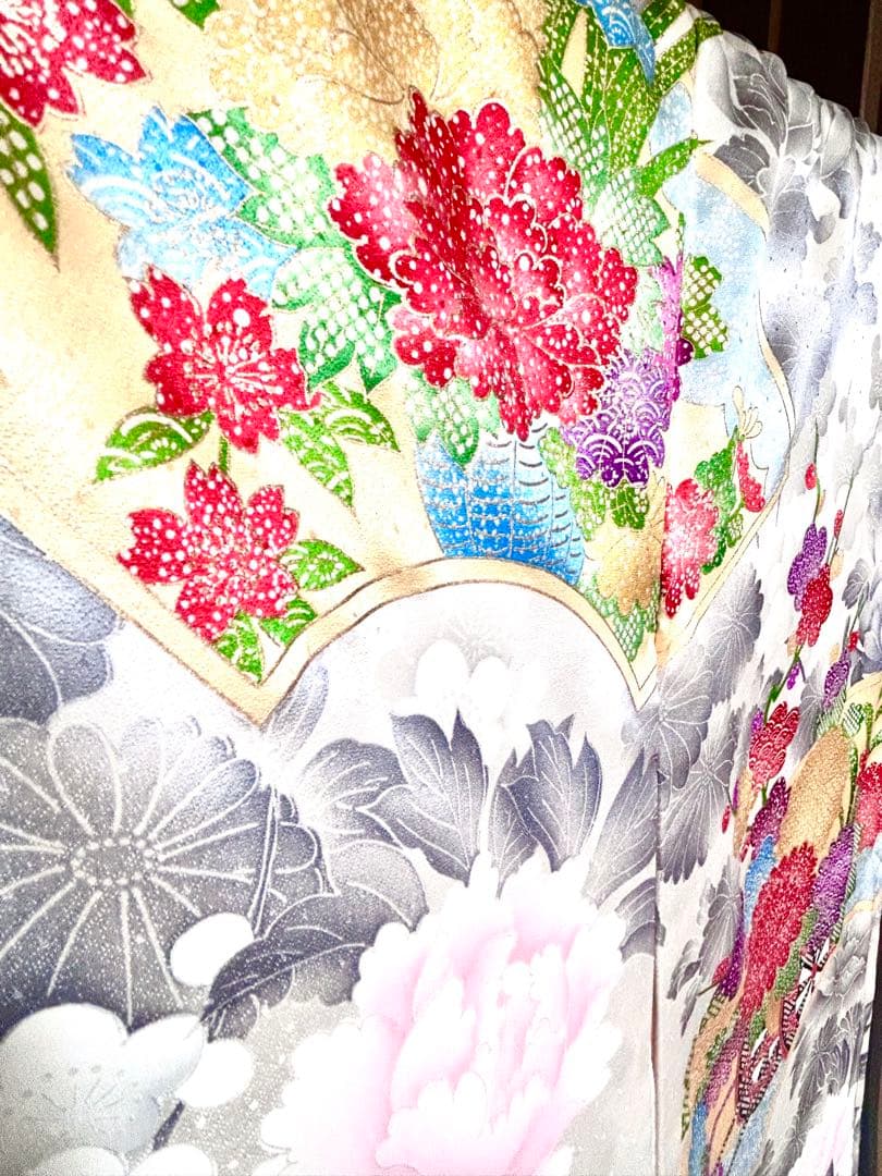 生成り 粉雪散らし 駒刺繍 金彩 振袖 正絹 高級逸品 古典柄 華やか
