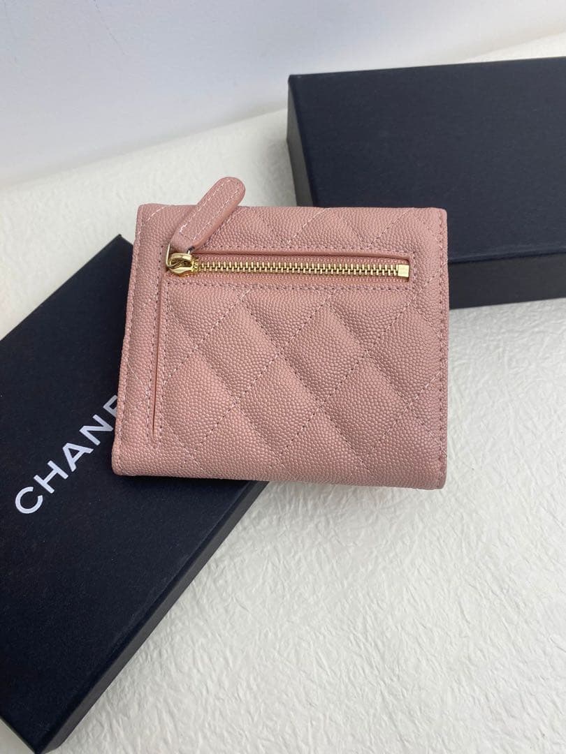 CHANEL ピンク 三つ折り財布