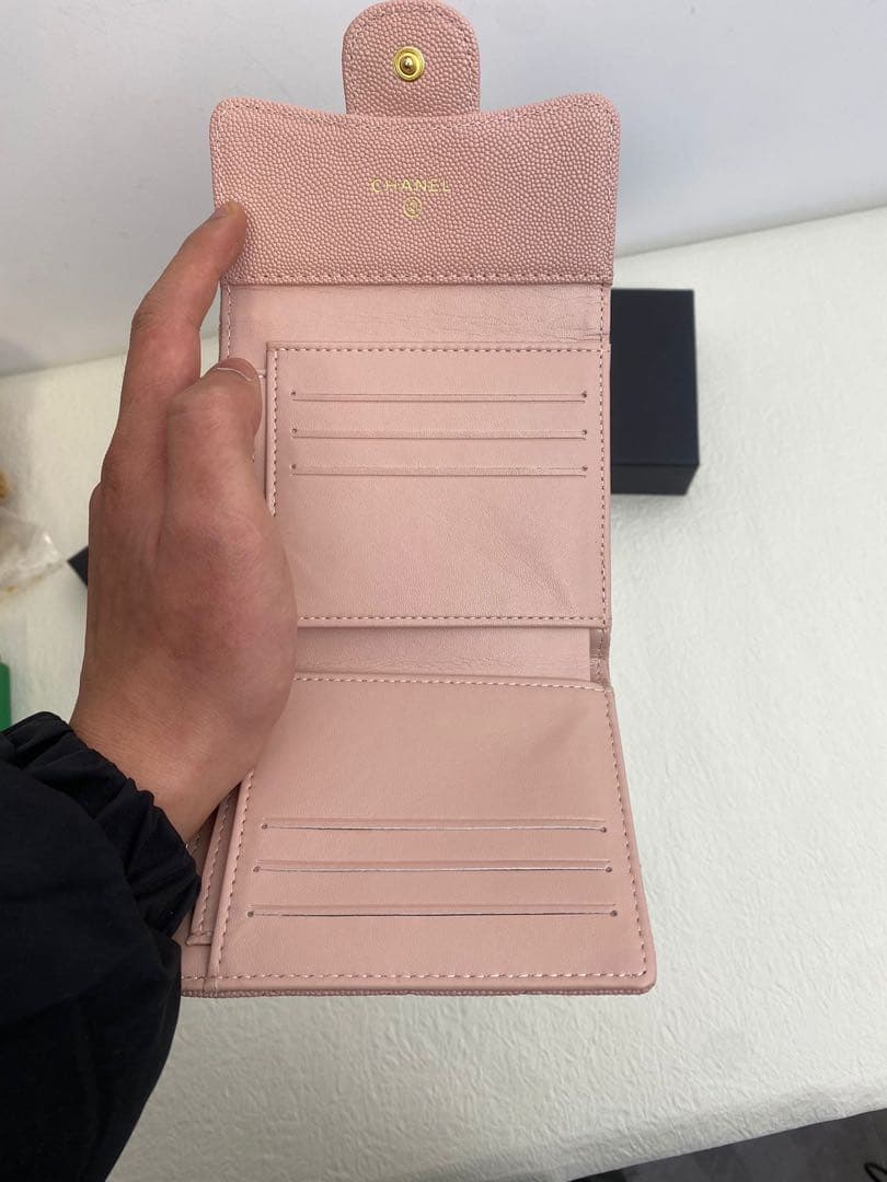 CHANEL ピンク 三つ折り財布