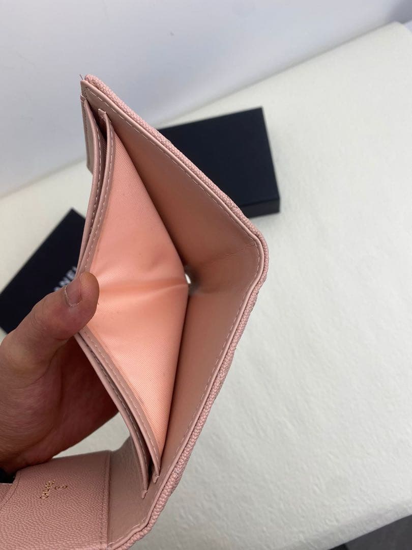 CHANEL ピンク 三つ折り財布