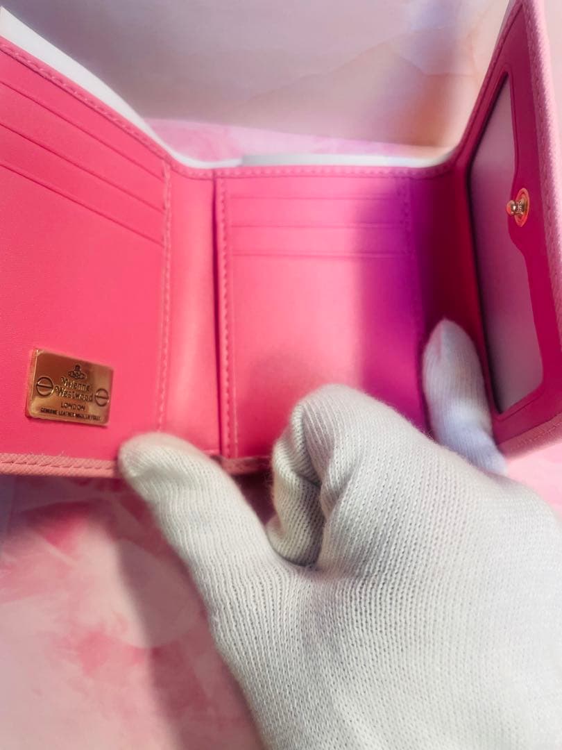 Vivienne Westwood 三つ折り財布　ピンク