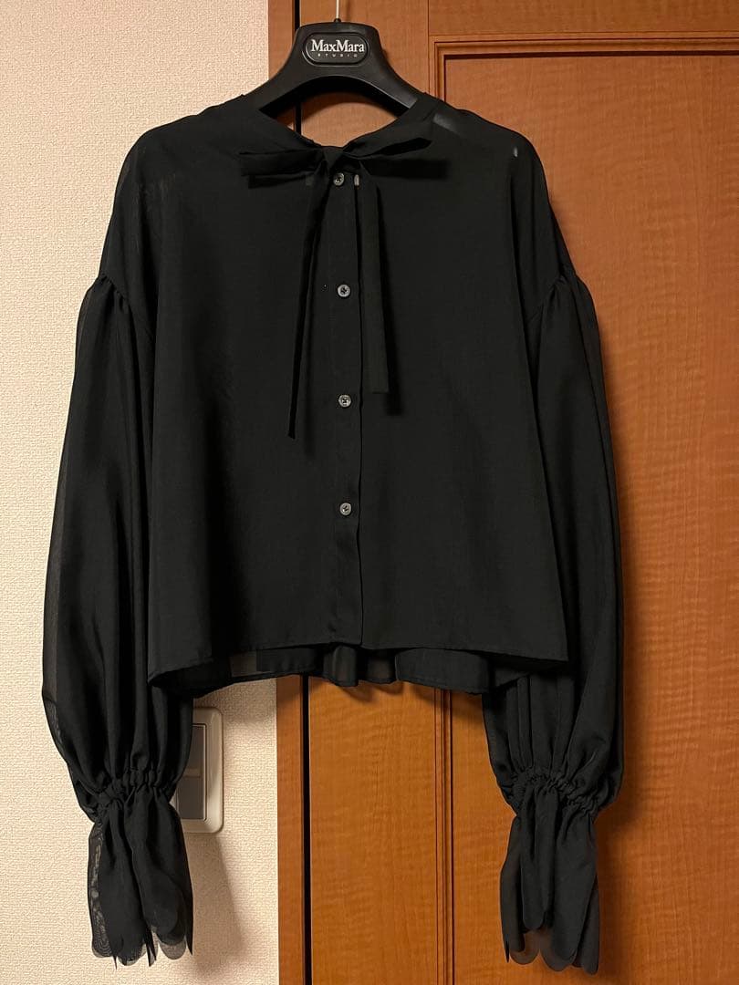 新品同様　yori リボン付きバルーンスリーブ ブラウスジャケット　黒