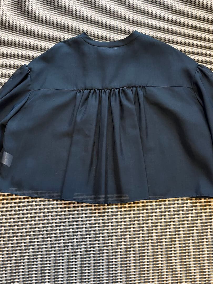 新品同様　yori リボン付きバルーンスリーブ ブラウスジャケット　黒