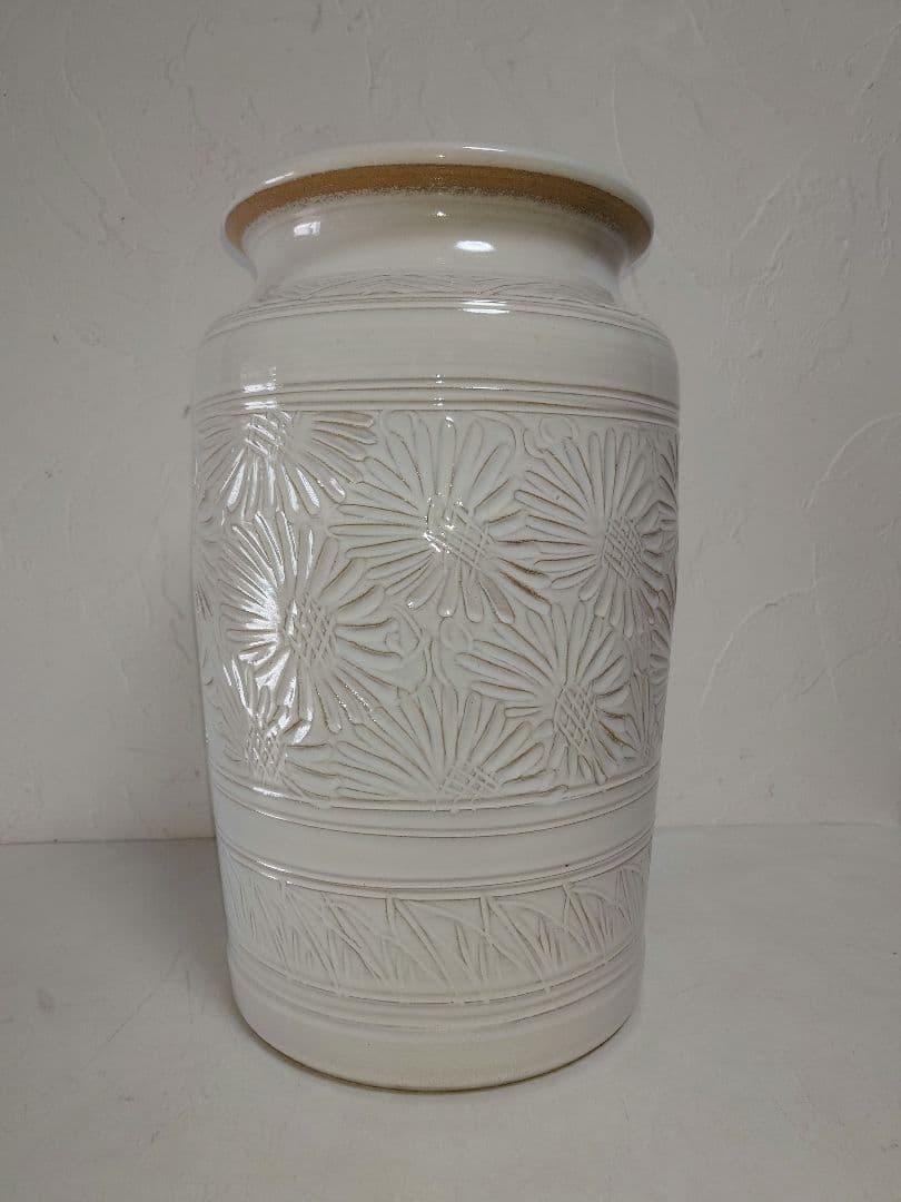信楽焼き 卯山窯 傘立て 陶器 白 ホワイト 花柄 陶芸 伝統工芸品 インテリア
