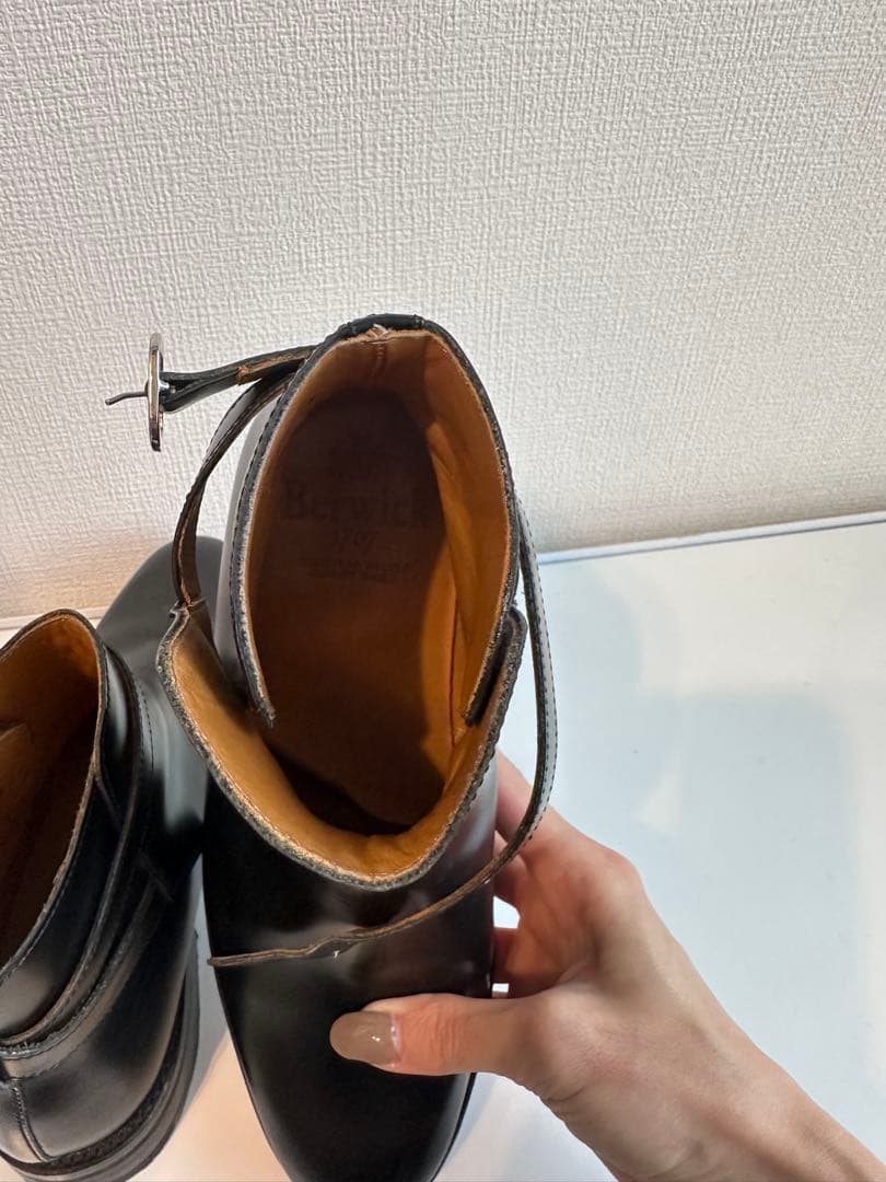 Berwick 黒レザーバックルブーティ　美品