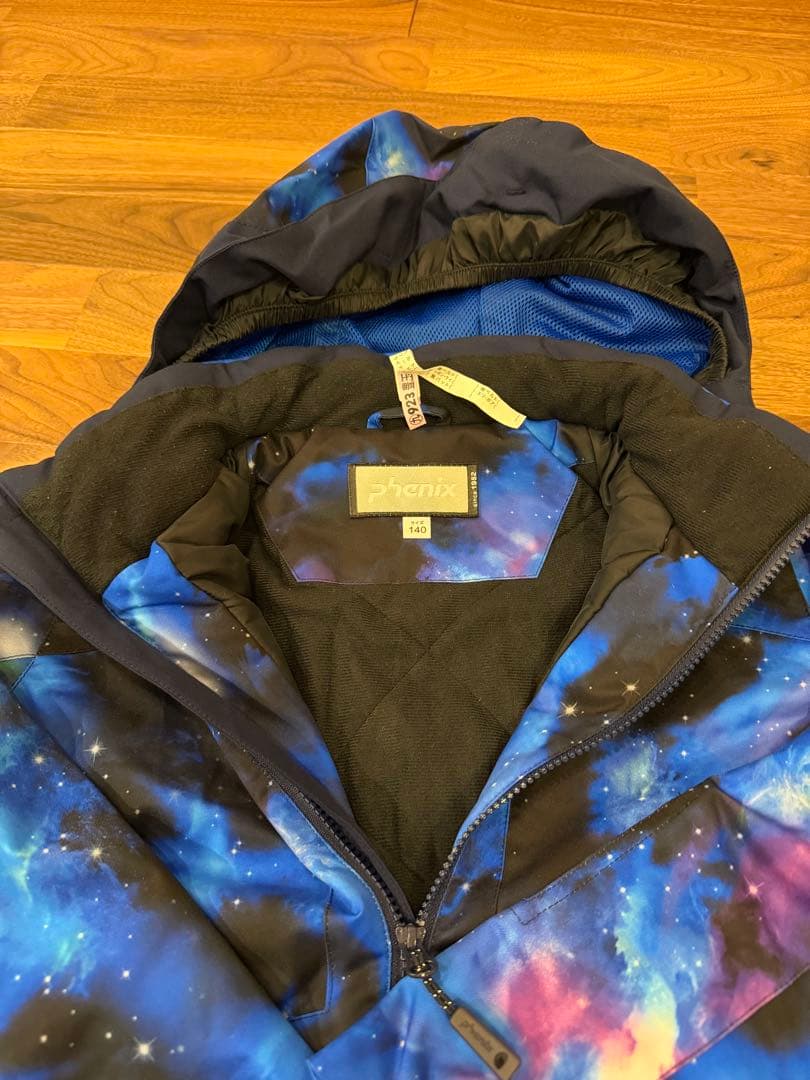 お値下❣️Phenix 子ども用スキーウェア 宇宙柄　140