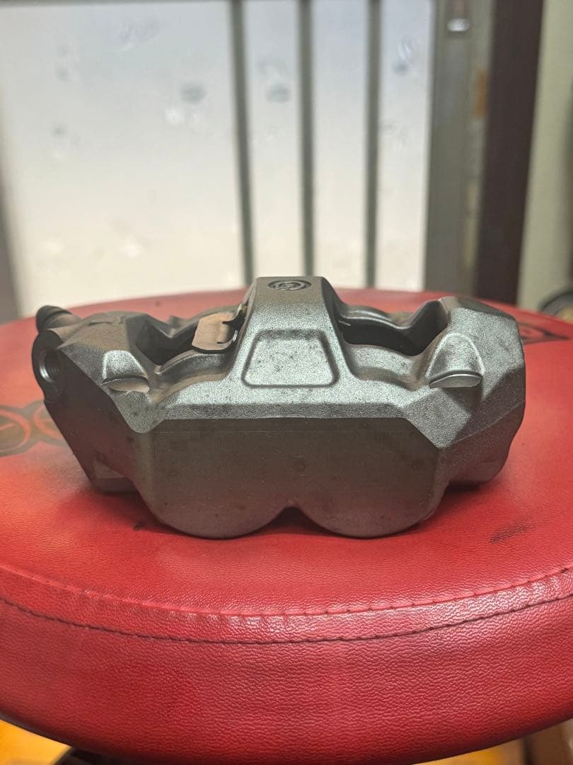brembo ブレードキャリパー　モノブロック　ラジアル　ドゥカティ　h2